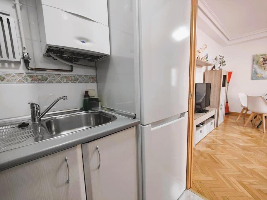 Apartamentos Turisticos Seviro Madrid Exterior foto